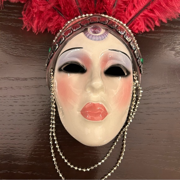 VINTAGE MASK - CLAY ART OF SAN FRANCISCO - ELEGANT BURGUNDY FEATHERS - JEWELED - Picture 2 of 7